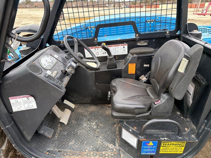 2016-genie-gth844-image-14