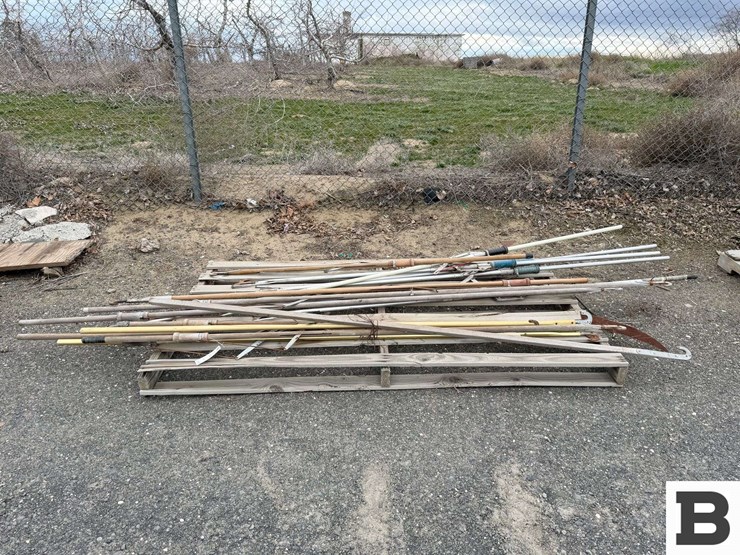 mechanical-pruning-pole-hooks-image-1