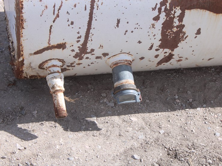 #2098-•-steel-cistern-tank-image-2