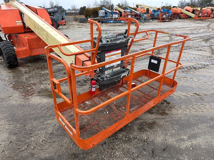 jlg-600s-image-11