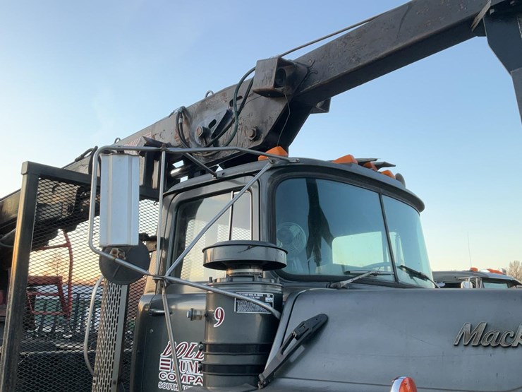 1989-mack-dm690s-image-58