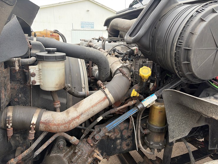 2012-international-prostar-image-13