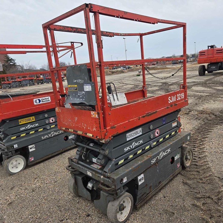 2017 SKYJACK SJIII3219