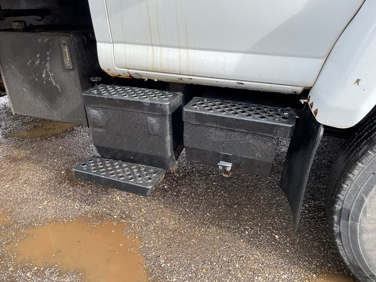 #2015-•-2009-chevy-c7500-single-axle-dump-truck-(has-wi-title)-image-19