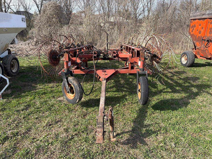 hesston-3982-image-1