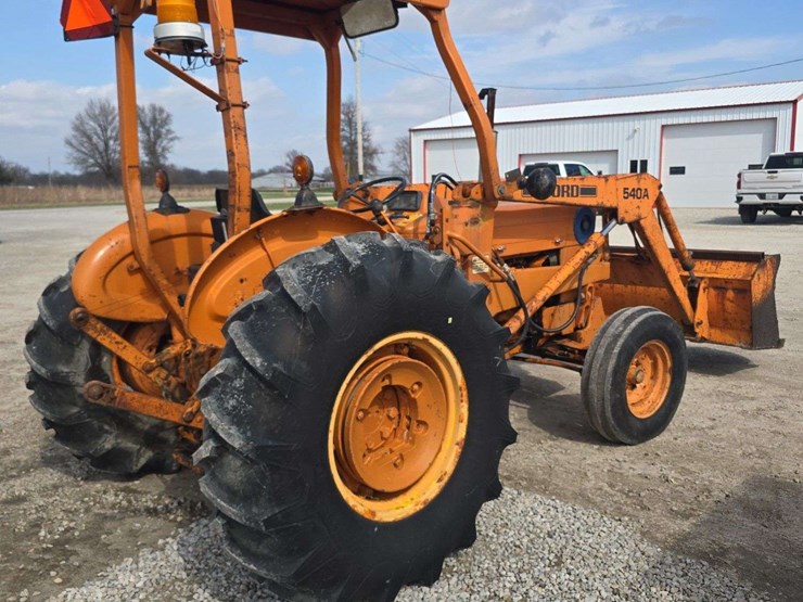 1982-ford-540-image-4