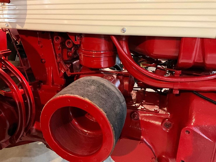 1961-farmall-560-image-6