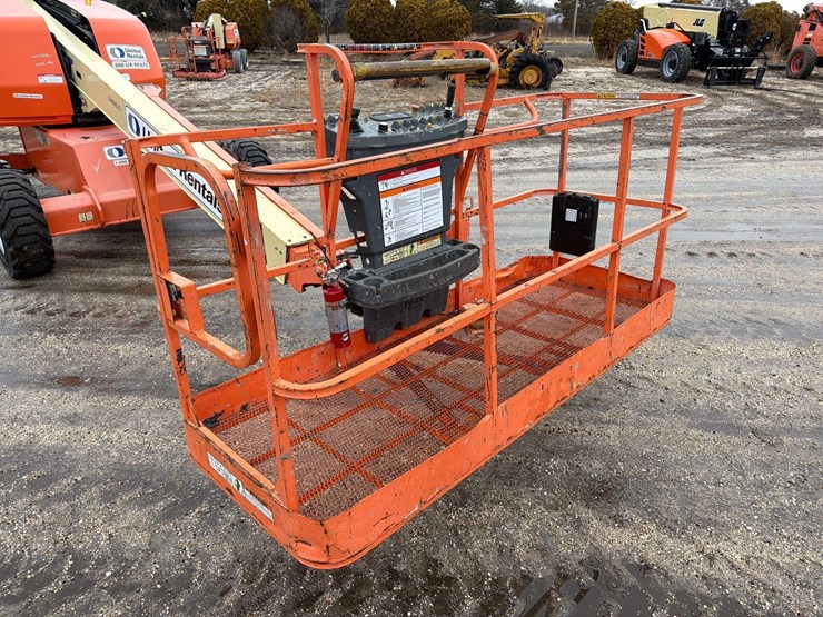 jlg-400s-image-9