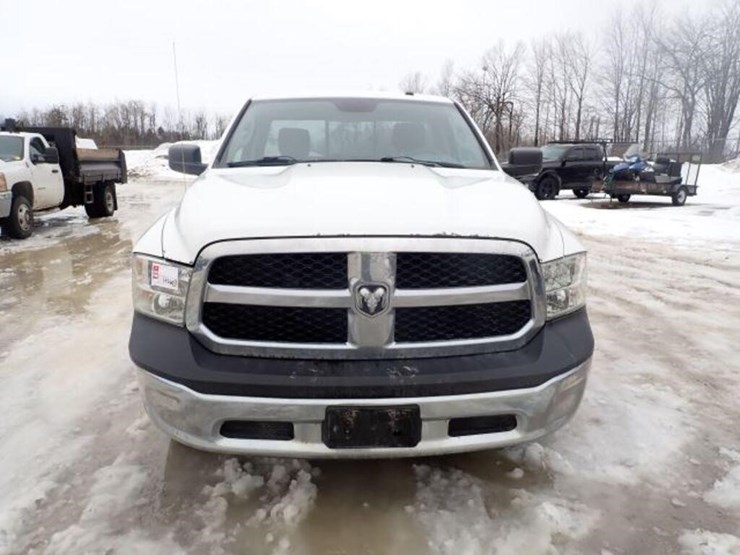 2015-dodge-ram-1500-image-2