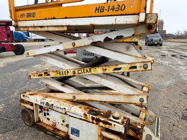 2016-hy-brid-lifts-hb-1430-image-9