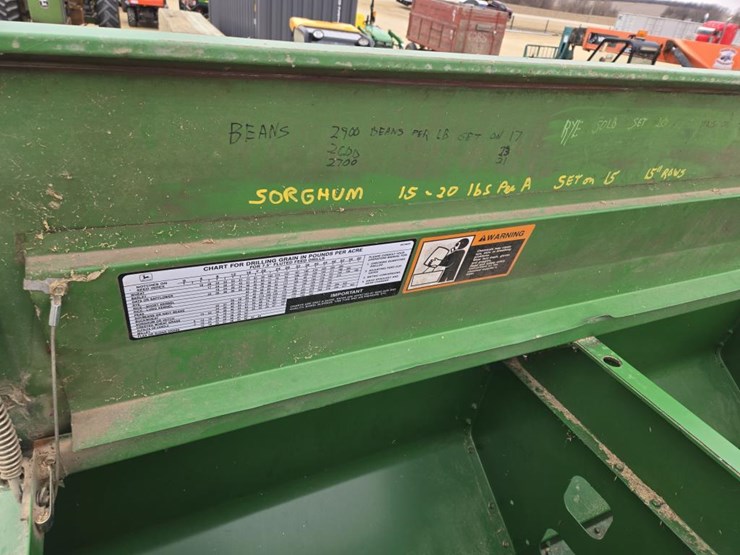 john-deere-1590-image-15