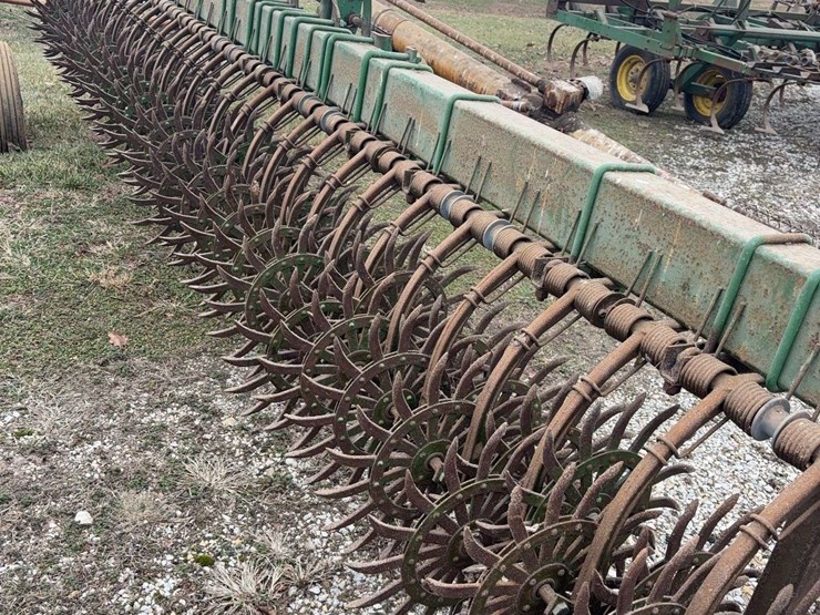 john-deere-400-image-4