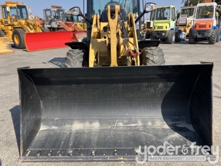 2016-caterpillar-907m-image-9