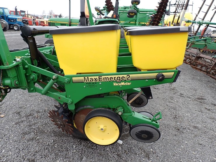 john-deere-7200-image-8