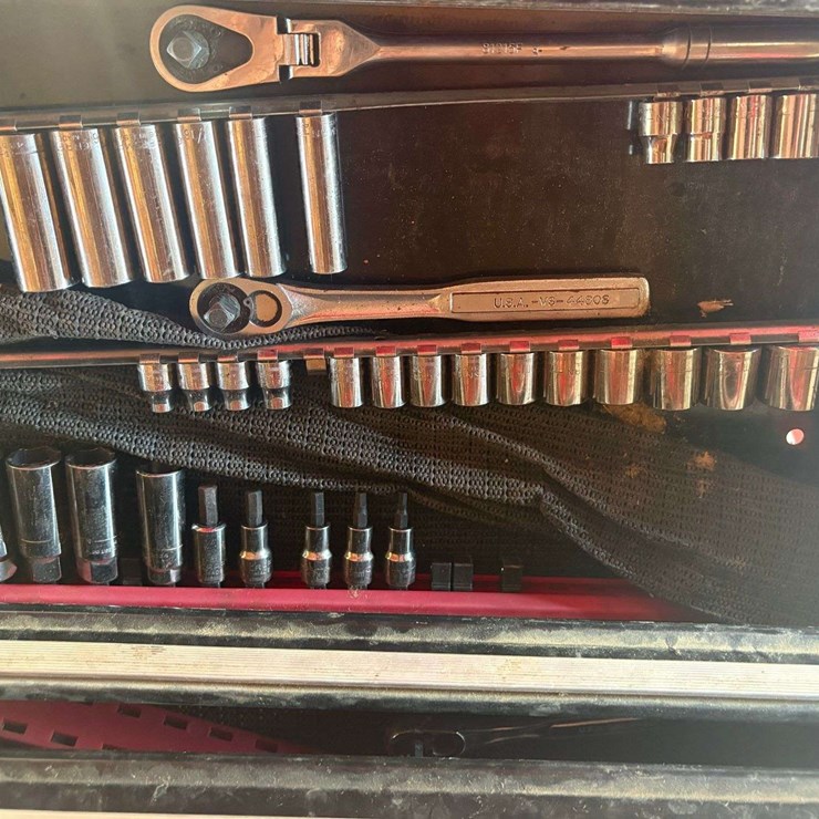 3/8'' Drive Socket Set and Rachet