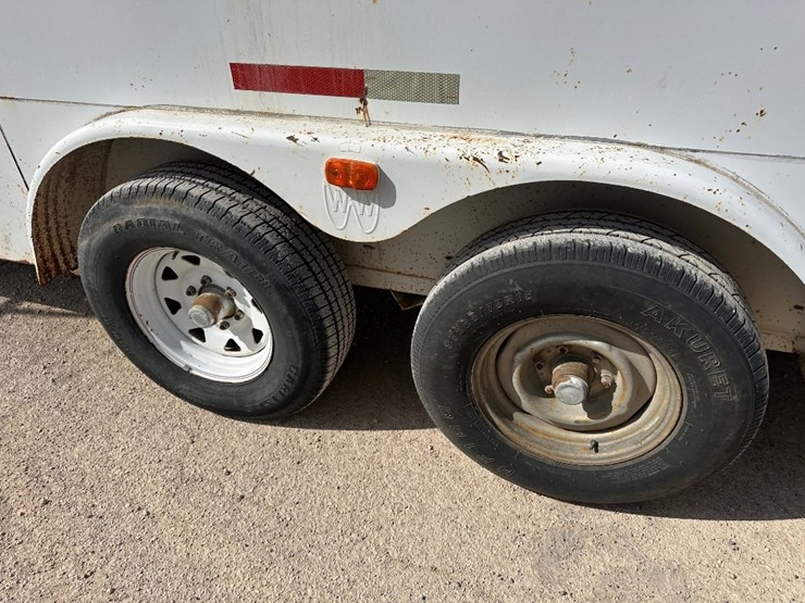 2006-w-w-trailer-20'-t/a-enclosed-trailer-image-7