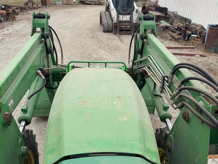 2004-john-deere-6420-image-25