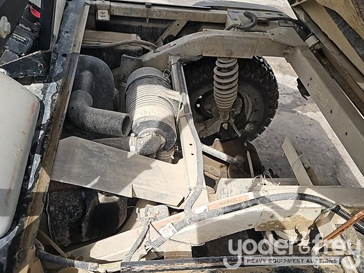 2021-club-car-carryall-1700d-image-18