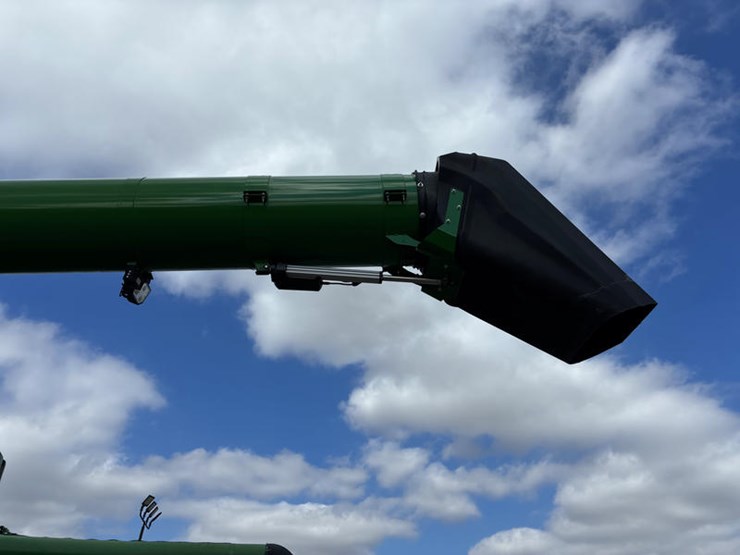 2023-john-deere-s780-image-17