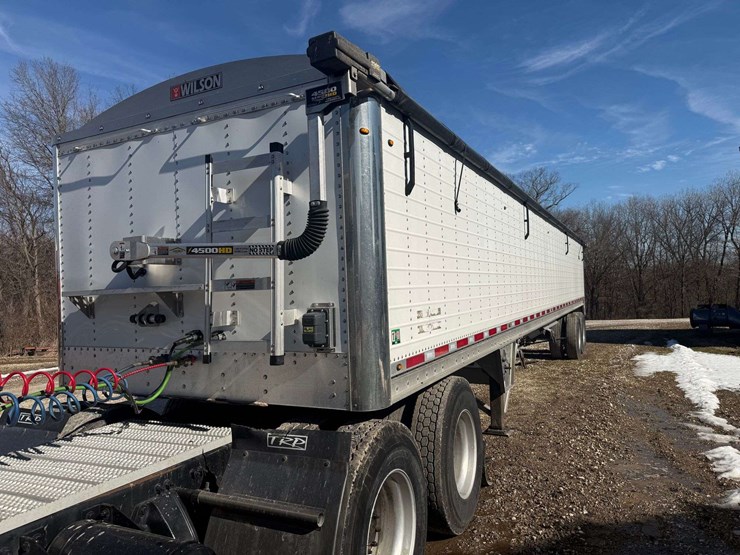 2017-wilson-hopper-bottom-image-1