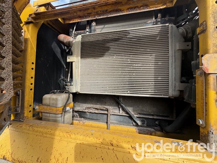 2016-komatsu-pc360-lc-11-image-28