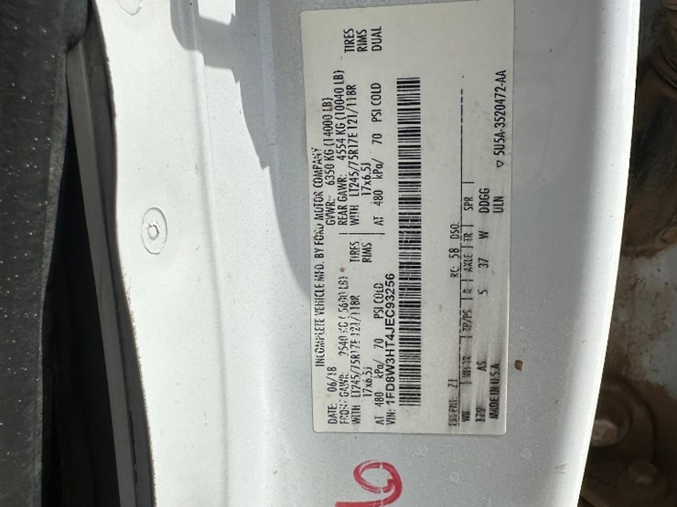 2018-ford-f350-image-11