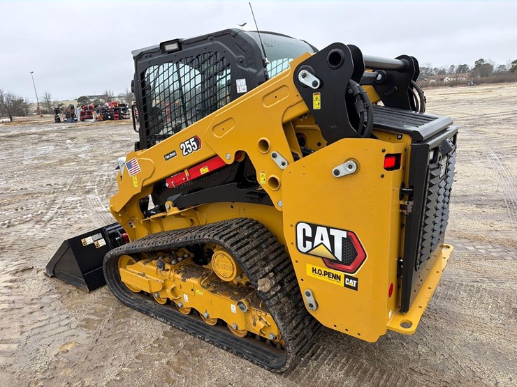 2025-caterpillar-255-image-5
