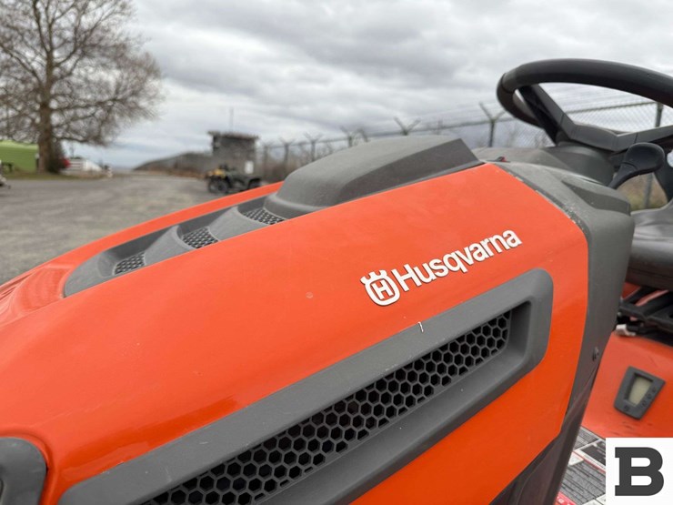 husqvarna-yta24v48-lawn-mower-image-9