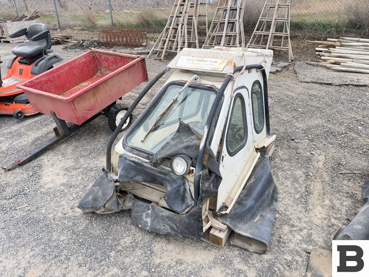 key-dollar-cab-orchard-tractor-cab-image-1