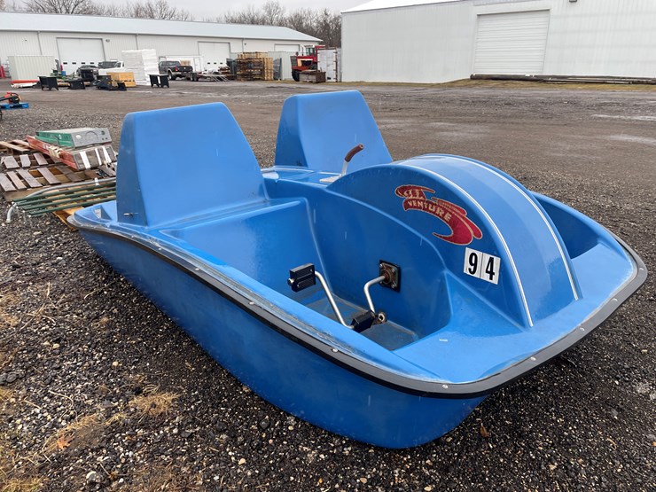 #3100-•-sea-venture-2-person-pedal-boat-image-3