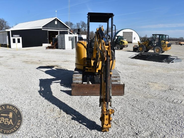 2015-caterpillar-303e-cr-image-14