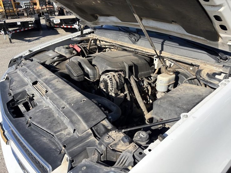 2013-chevrolet-tahoe-image-6