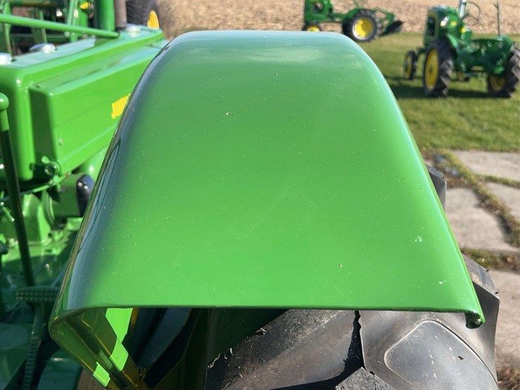 john-deere-model-b-image-36