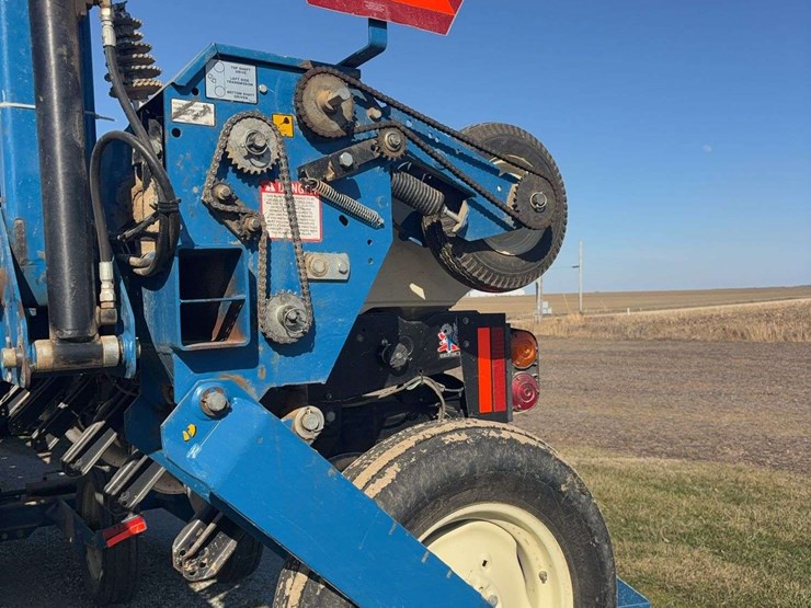 2009-kinze-3600-image-7