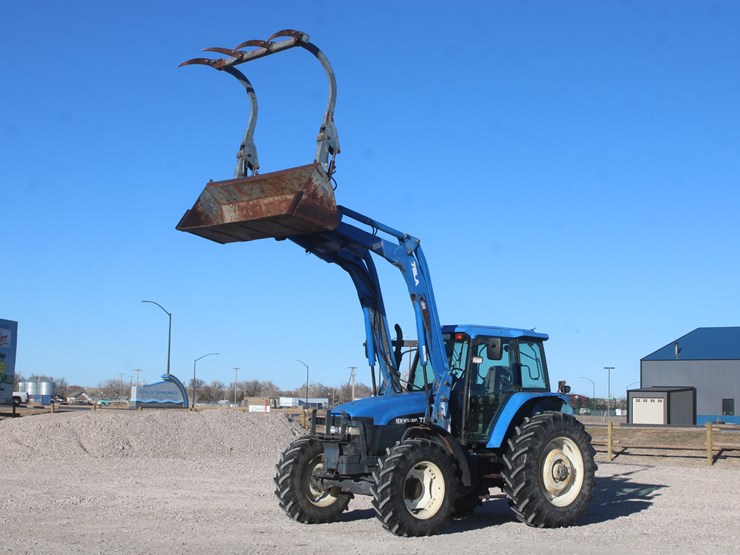 new-holland-tm125-image-92
