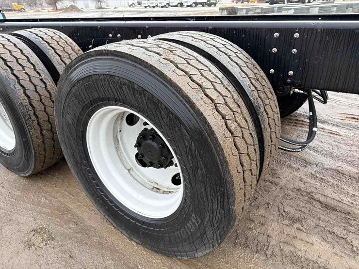 2025-dennis-eagle-proview-image-9