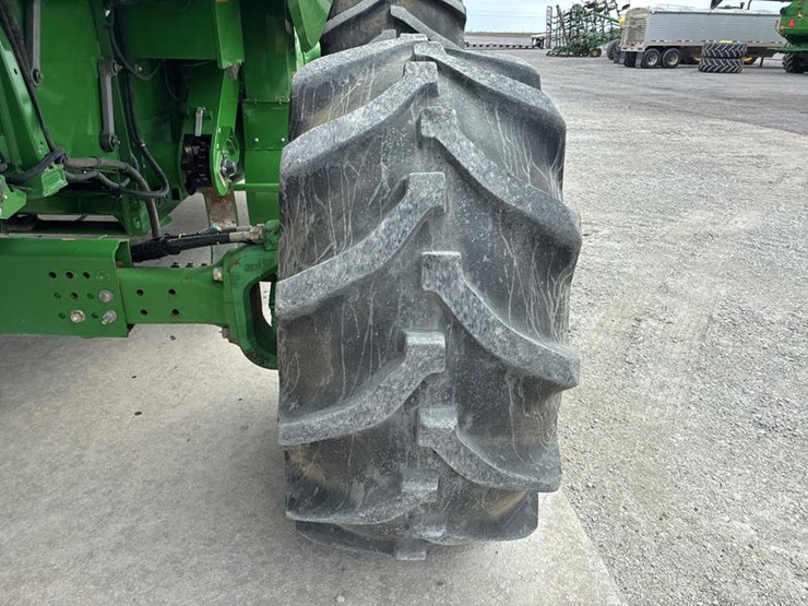2014-john-deere-s670-image-44