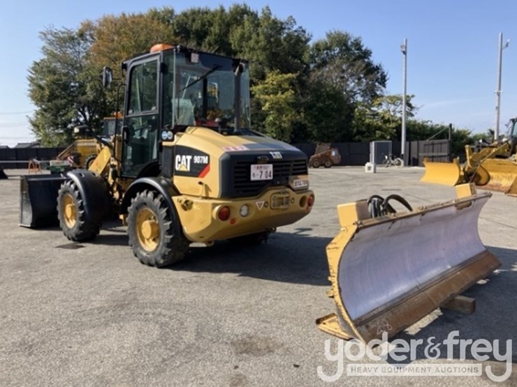 2016-caterpillar-907m-image-4