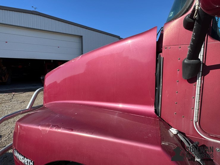 1997-kenworth-t600-image-13