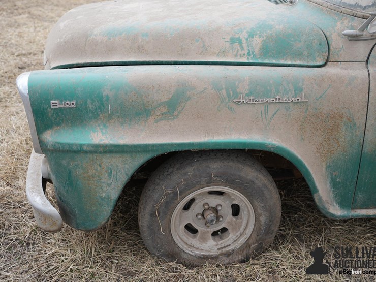 1960-international-b-image-15