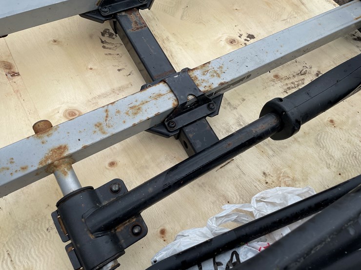 #3057-•-thule-2-bike-hitch-rack-image-3