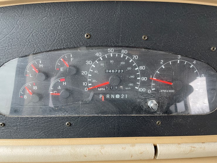 #2026-•-1999-ford-fleetwood-bounder-32h-rv-(has-wi-title)-image-37