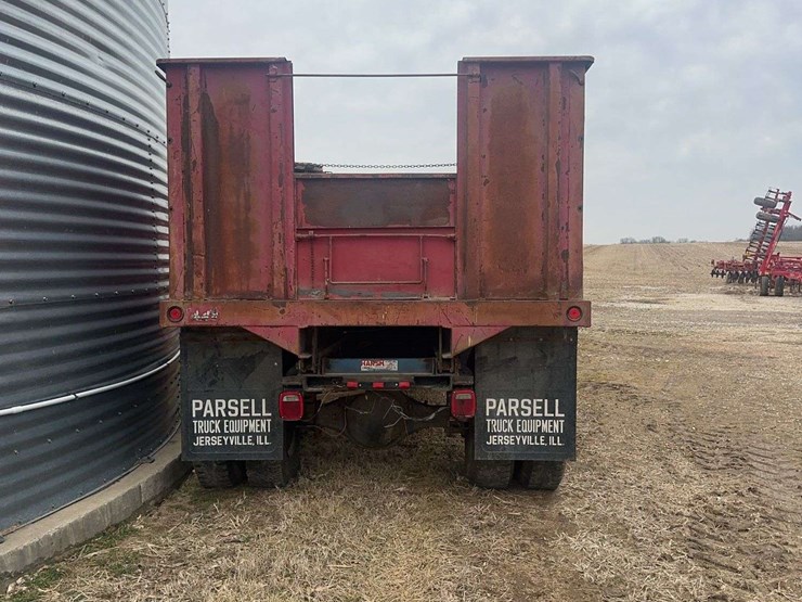 1989-gmc-7000-image-6