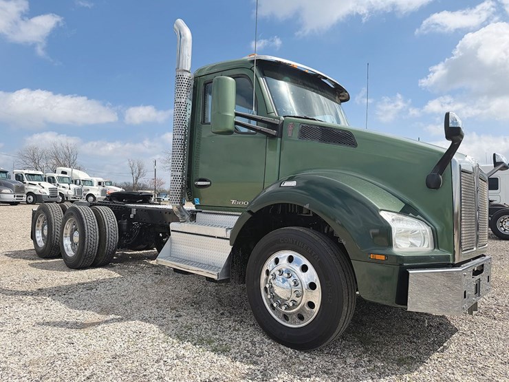 2018-kenworth-t880-image-1