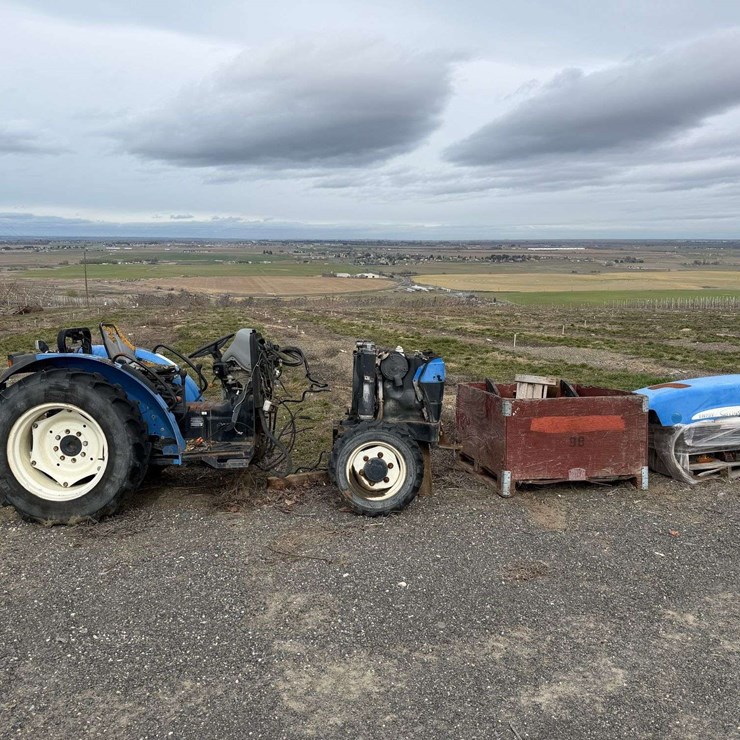 New Holland TN75VAS Tractor - Parts