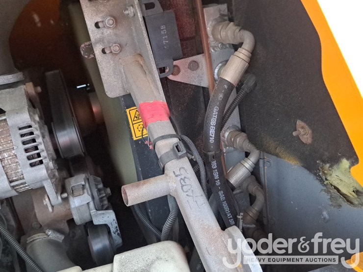 benford-6-ton-swivel-skip-dumper,-roll-bar-image-36