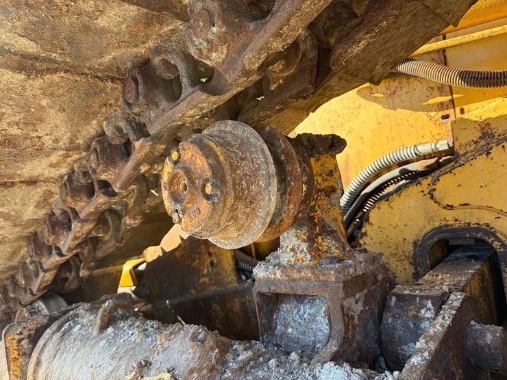 caterpillar-d6m-lgp-image-11