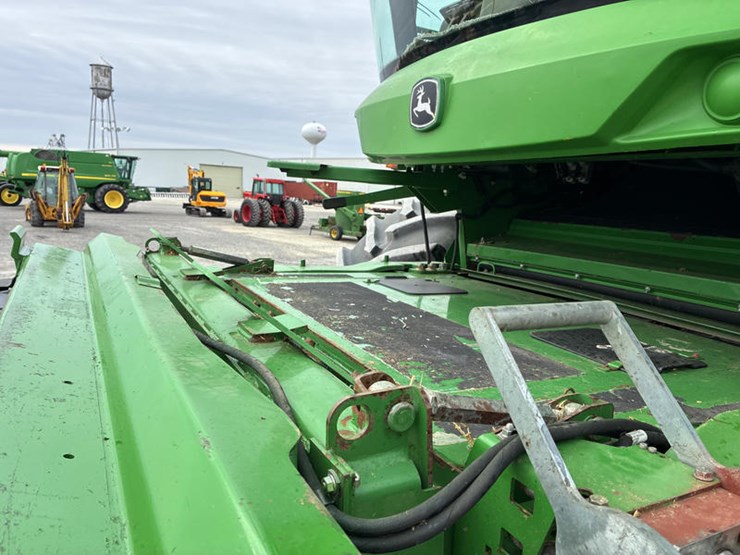 2014-john-deere-s670-image-25