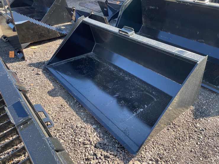 #3044-•-66"-skid-steer-bucket-with-blade-image-1