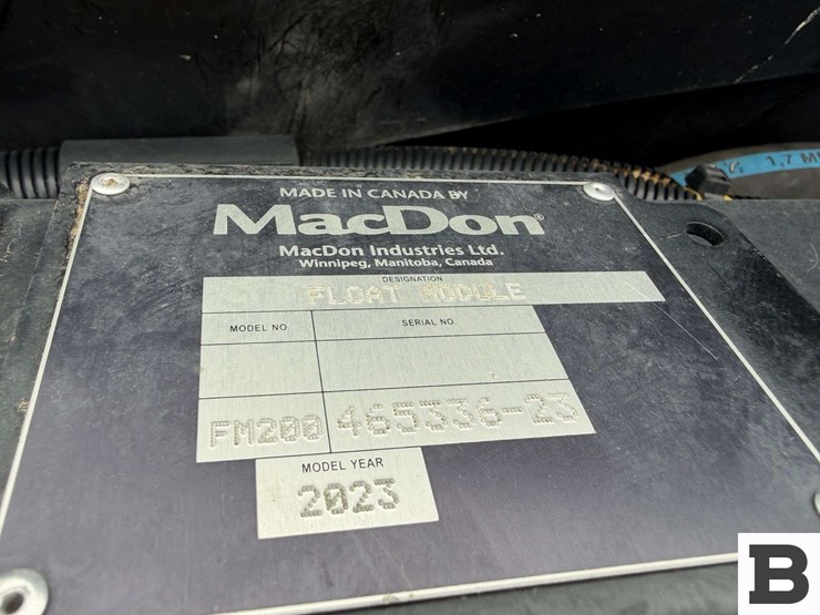 2023-mac-don-fd240-image-25